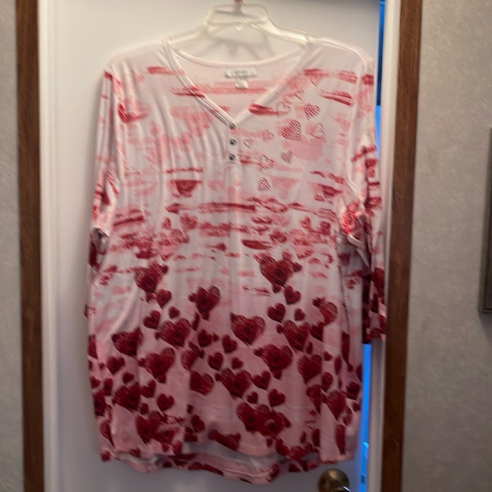 CJ Banks 1xl White Blouse with Red Hearts